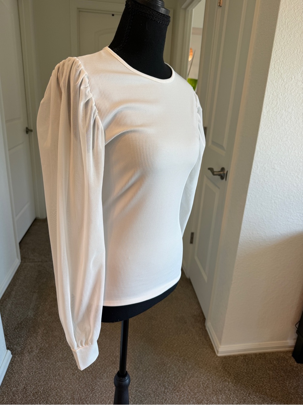🪩 3/$10 Puff-Sleeve Ribbed Long-Sleeve Top